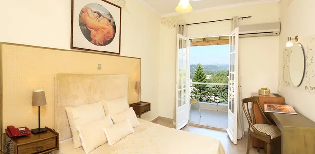 غرفة بانورامية ثلاثية بسريرين منفصلين بإطلالة على الجبل مع أريكة، Nefeli Hotel Corfu 3/5