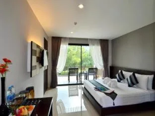 Deluxe, Triple, Chaweng Noi Pool Villa 2/8