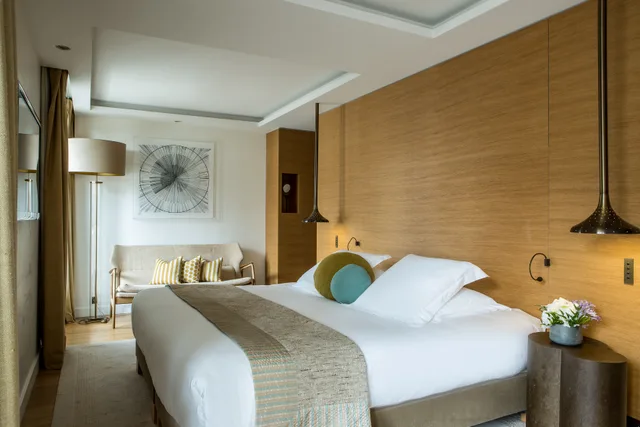 Prestige, Eiffel View، Hotel Marignan Champs Elysees 2/3