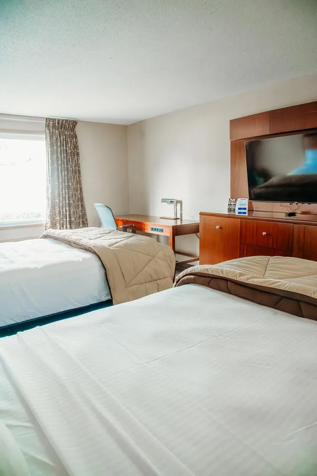 غرفة بسريرين مزدوجين، Country Garden Suites 4/10