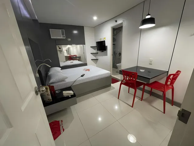 غرفة ديلوكس بسرير مزدوج، Hotel Sogo Edsa Cubao 1/1