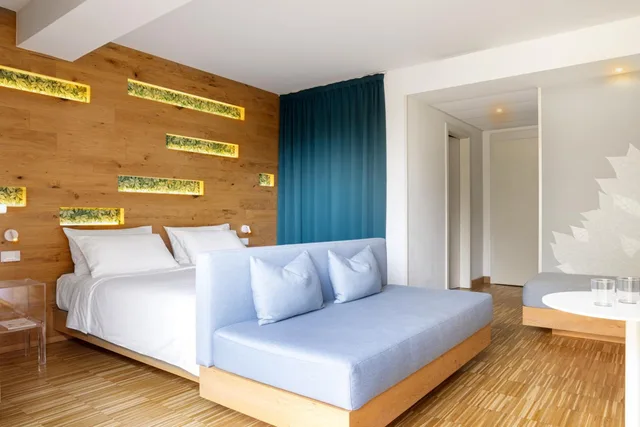 جناح جونيور ديلوكس بإطلالة على المتنزه، Astoria Park Hotel 2/8