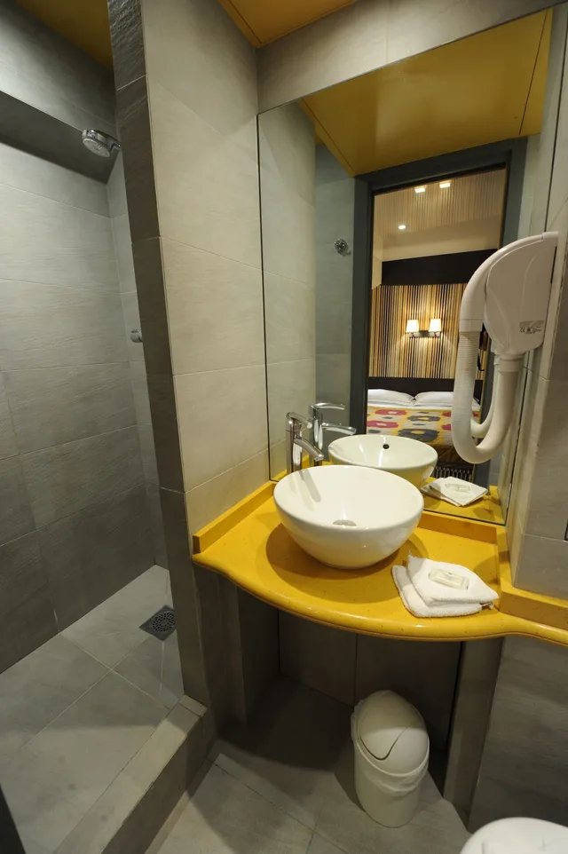 غرفة سوبيريور بسرير مزدوج، Hotel the Originals Du Vieux Saule Paris Le Maraism Ex Hotel Du Vieux Saule 10/10