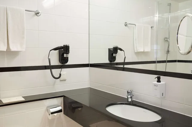 غرفة سوبيريور بسرير كوين، Scandic Wroclaw Hotel 8/10