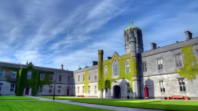 غرفة سيغنتشر بسرير كينج، Nox Hotel Galway 2/3