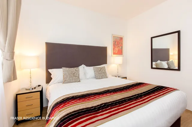 جناح تنفيذي بسريرين كينج بغرفتي نوم، Escala Hotel & Suites Budapest 3/9
