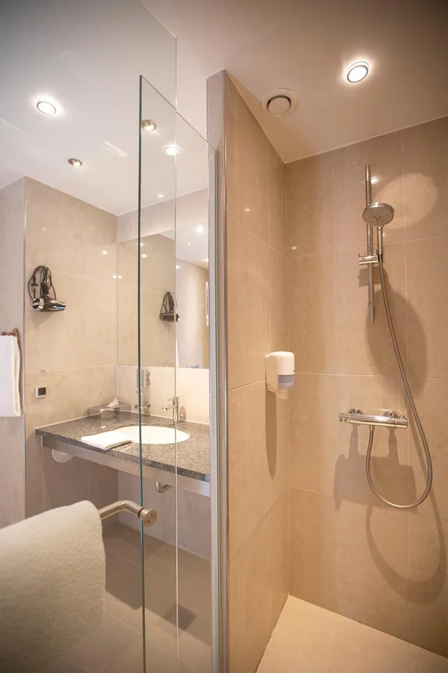غرفة سوبيريور رباعية، Hotel Britannia 5/7