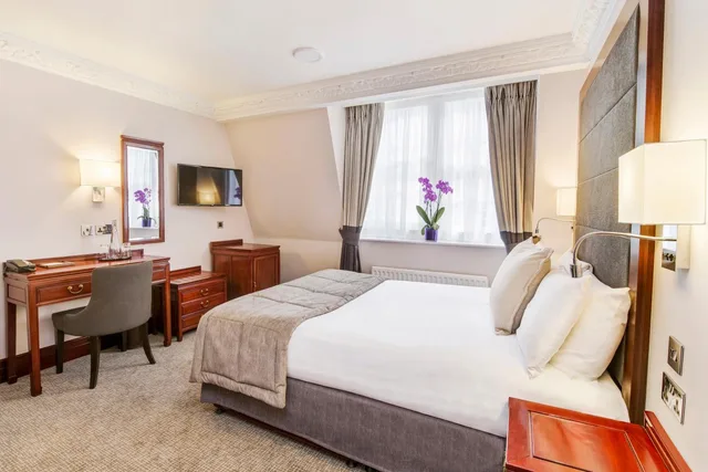 غرفة سوبيريور بسرير مزدوج أو سريرين منفصلين، Gem Fitzrovia Hotel 1/1