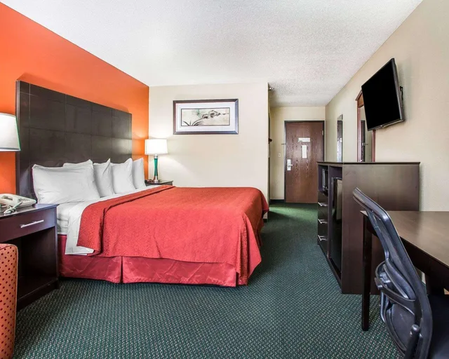 غرفة بسرير كوين، Quality Inn Morton at I-74 4/5
