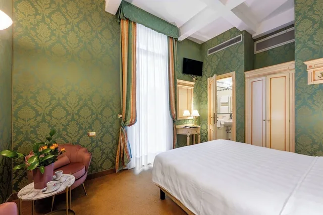 غرفة سوبيريور بسرير مزدوج بإطلالة على الحديقة بشرفة، Hotel Villa Delle Palme 1/4