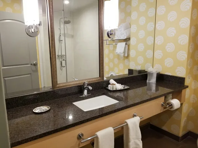 Feature, Suite، Hotel Indigo Pittsburgh East Liberty 2/4