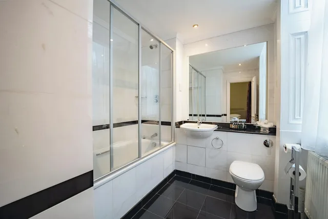 Quad Room، Grange Clarendon Hotel 3/4