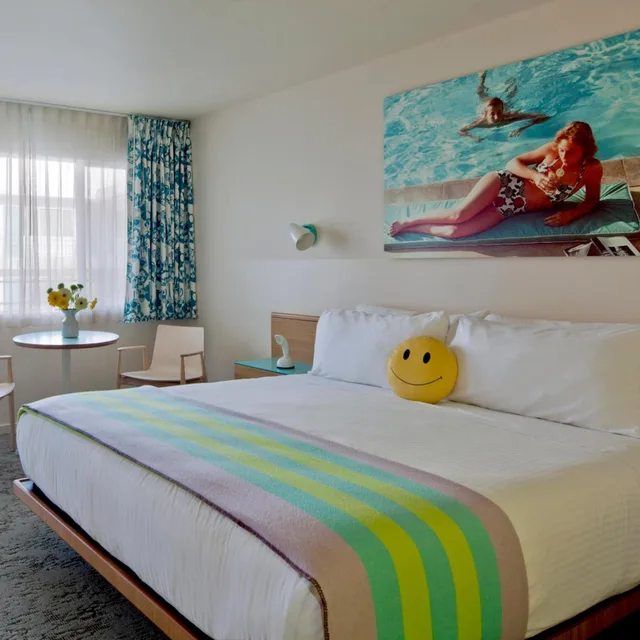 غرفة بسرير كينج لذوي الإعاقة، Beverly Laurel Hotel 1/5