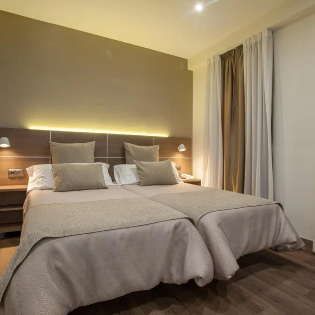 غرفة بسرير مزدوج أو سريرين منفصلين، Don Paco Hotel 2/10