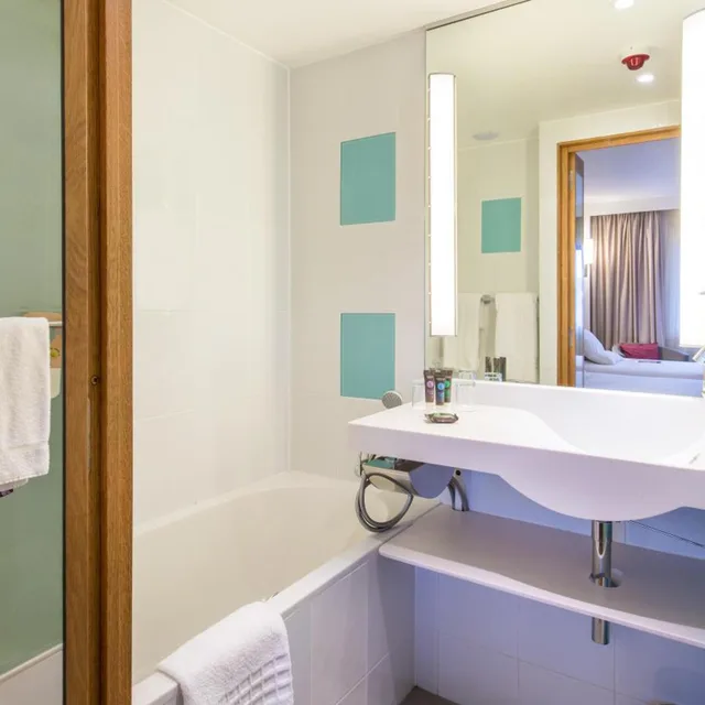 غرفة سوبيريور بسرير فردي، Novotel London Paddington 10/10