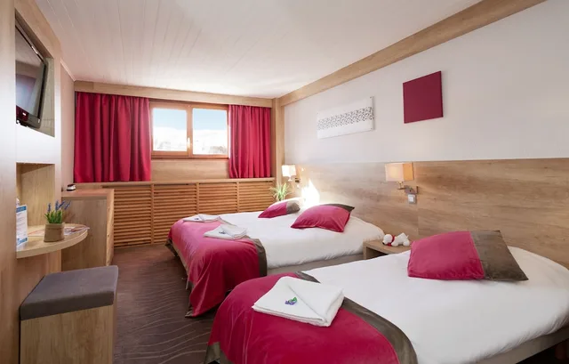 غرفة ثلاثية بسرير مزدوج بشرفة، HOTEL CLUB MMV LE PANORAMA 2/4