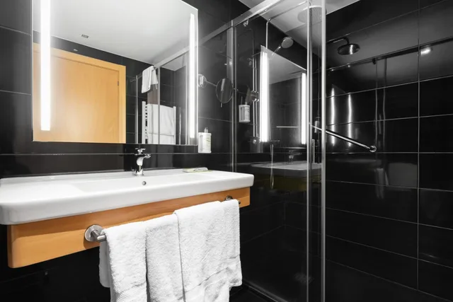غرفة بسريرين منفصلين مع سرير إضافي، Eurostars Blue Coruna 10/10