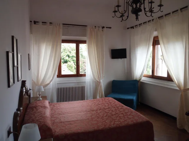 غرفة بسرير مزدوج بإطلالة على البحر، Hotel La Vela 2/3