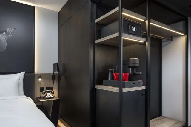 غرفة سوبيريور بسريرين منفصلين بإطلالة على الجبل، Radisson RED Hotel, Liverpool 3/4