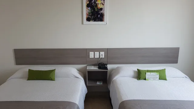 غرفة قياسية مزدوجة مزدوجة، Sr Hotel 3/6