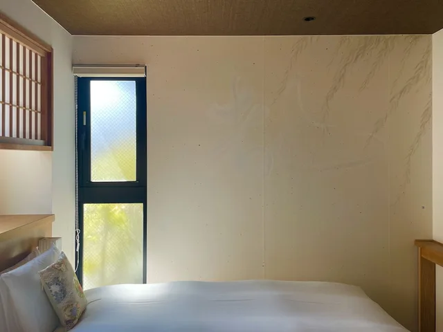 Hollywood, Superior, Twin Beds، Gion Missen 3/4