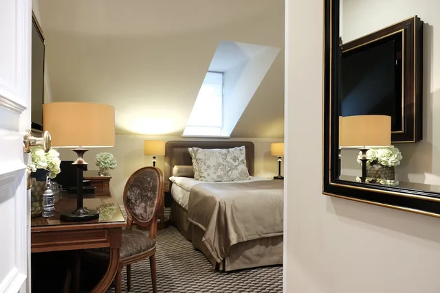 غرفة مفردة بسرير فردي، Althoff Grandhotel Schloss Bensberg 1/3