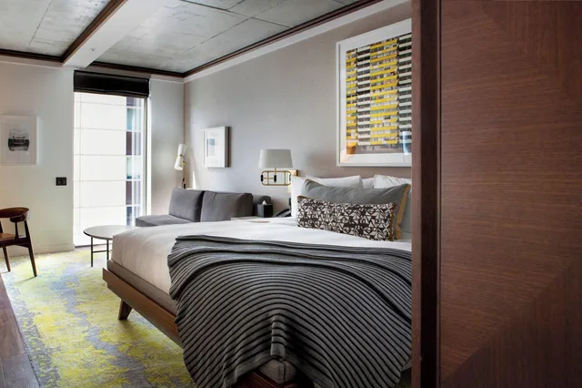 Superior, King Bed, Autograph Collection Bankside Hotel 2/4