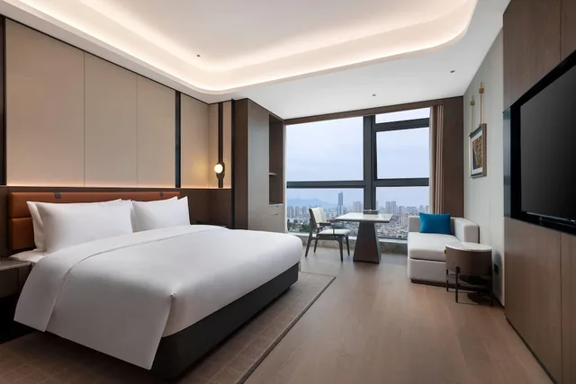 غرفة ديلوكس بسرير كينج للمدخنين، Wyndham Fuzhou Gulou 2/7