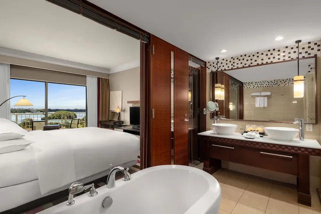 Lagoon, Suite, Twin Beds، RIHGA Royal Laguna Guam Resort 3/3