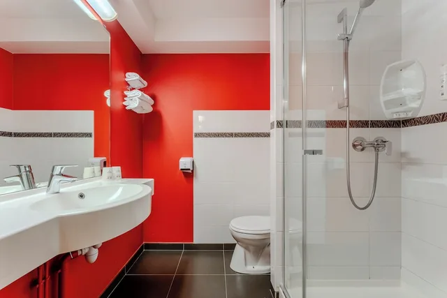 Room, Queen Bed, Ace Hotel Paris Marne La Vallee 7/8