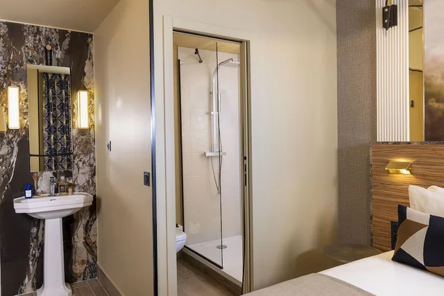 غرفة مفردة بسرير مزدوج، Hotel Le Rocroy 6/6