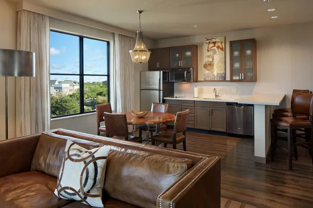 جناح رئاسي بسرير كينج بإطلالة على البحيرة، Charleston Kiawah Island/Andell Inn 3/5