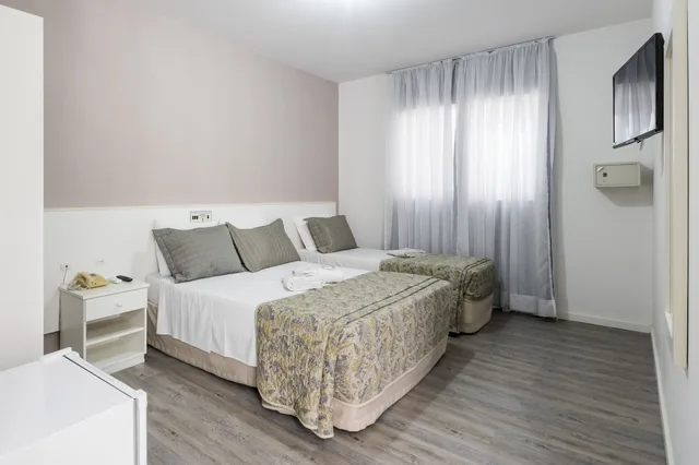 Standard, Triple, Hotel Negrini 4/7