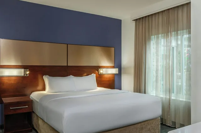 جناح بسرير كينج بغرفة نوم واحدة، Residence Inn Bath Brunswick Area 1/7