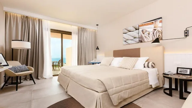 Superior Comfort, Mangia's Torre del Barone Resort & Spa 1/2