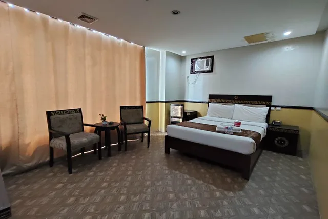 غرفة ديلوكس بسرير كوين، OYO 838 Manila Crown Palace Hotel 4/10