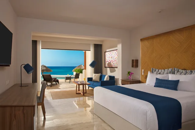 Preferred Club, Swim Out, Double Bed, Beach Front، Dreams Sapphire Resort And Spa 1/2