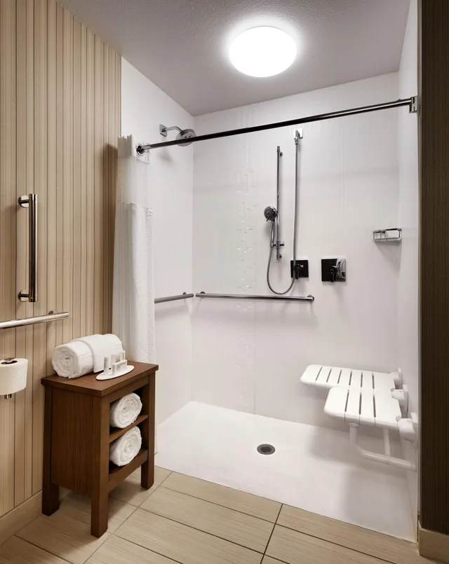 غرفة بسرير مزدوج لذوي الإعاقة، Courtyard Cedar City 3/3