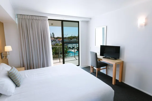 جناح بإطلالة على المسبح بغرفة نوم واحدة، Ramada Hotel and Suites by Wyndham Ballina Byron 1/9