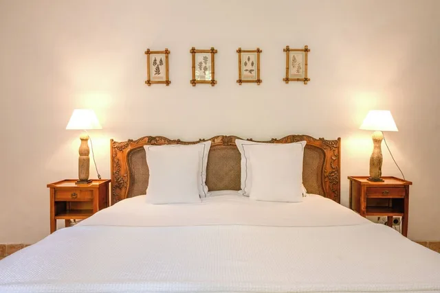 جناح سيغنتشر بسرير كينج، Hotel The Originals Auberge Ostape 1/4