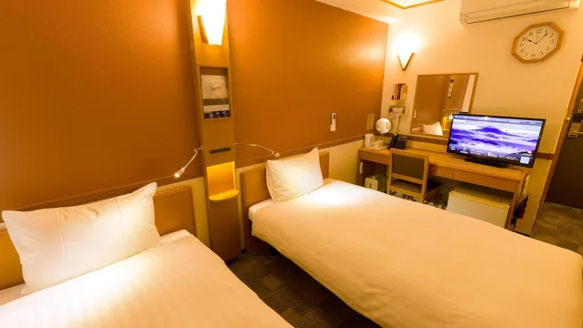غرفة بسريرين منفصلين، Toyoko Inn Soka Eki Nishi Guchi 3/10
