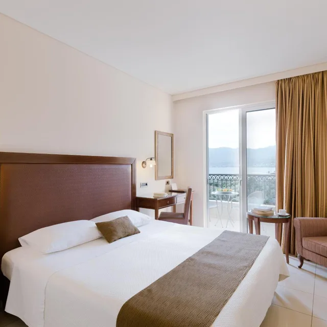 Classic, Double Bed, Lateral Pool or Side Sea View، Akti Taygetos Conference resort 2/6