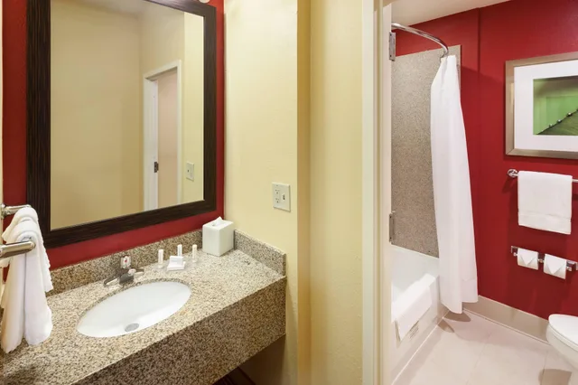 غرفة بسريرين مزدوجين، Comfort Inn Jackson North - Ridgeland 2/4