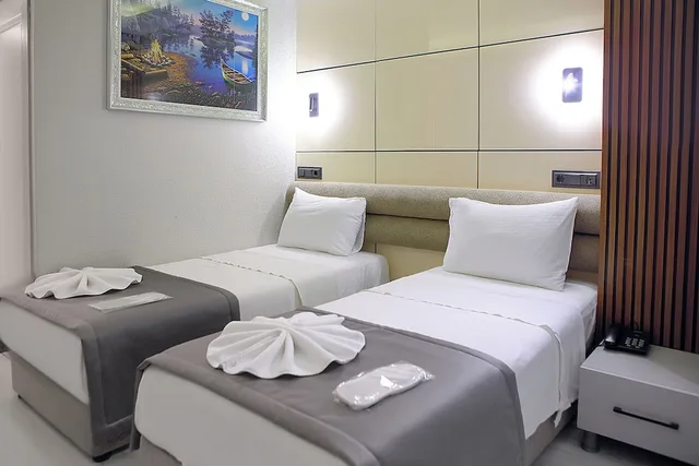 غرفة قياسية ثلاثية بثلاثة أسرّة بشرفة، Amara Old City Hotel and Spa 4/10