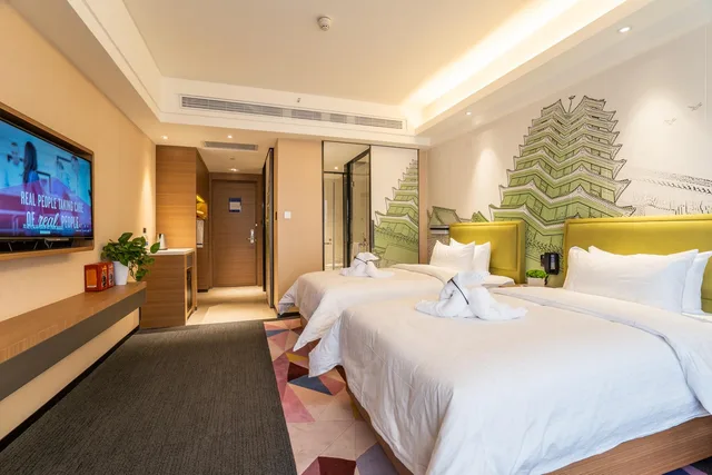 غرفة ديلوكس بسريرين منفصلين، Hampton By Hilton Zhengzhou Hi-Tech Zone 1/1
