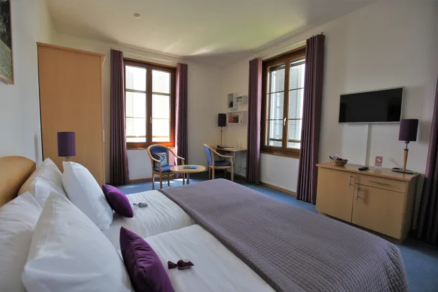 غرفة سوبيريور بسريرين منفصلين، Hotel Bon Rivage 1/9