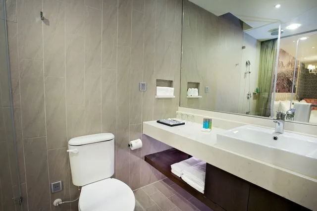 Family, Triple, 1 Double and 1 Single Bed, Fx Hotel Tainan Minsheng Road Branch 4/5