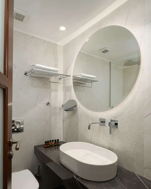 Suite, Double Bed, Lateral Side Sea View، Theartemis Palace 9/10