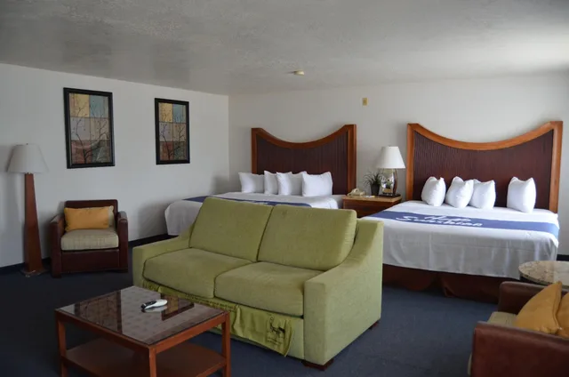 Studio, Suite, Multiple Beds، Days Inn By Wyndham Torrey Capitol Reef 1/3