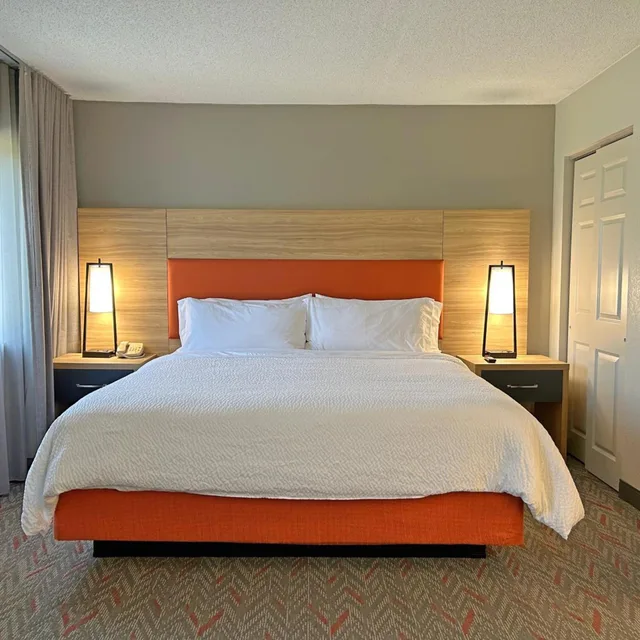 غرفة بسريرين كينج، Candlewood Suites Indianapolis Downtown Medical District 3/8